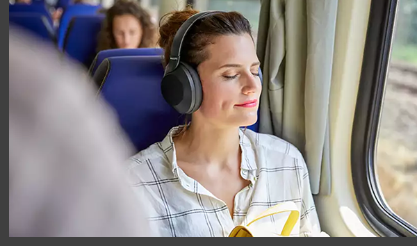 Philips Sluchátka TAPH805BK/00, Bezdrátová sluchátka přes uši pro aktivní potlačení hluku , až 30 hodin hraní,