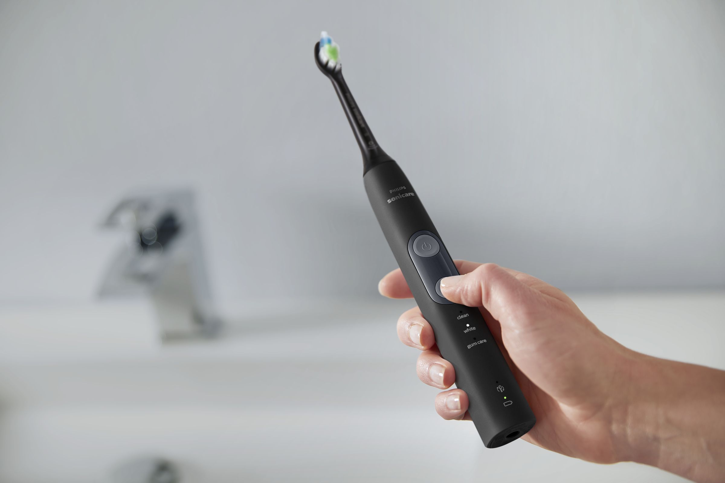 Philips Sonický zubní kartáček Sonicare ProtectiveClean 5100